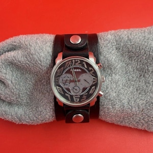 Fossil Chronograph Men's Watch JR9551 Black Leather Cuff 50M WR New Battery image 2