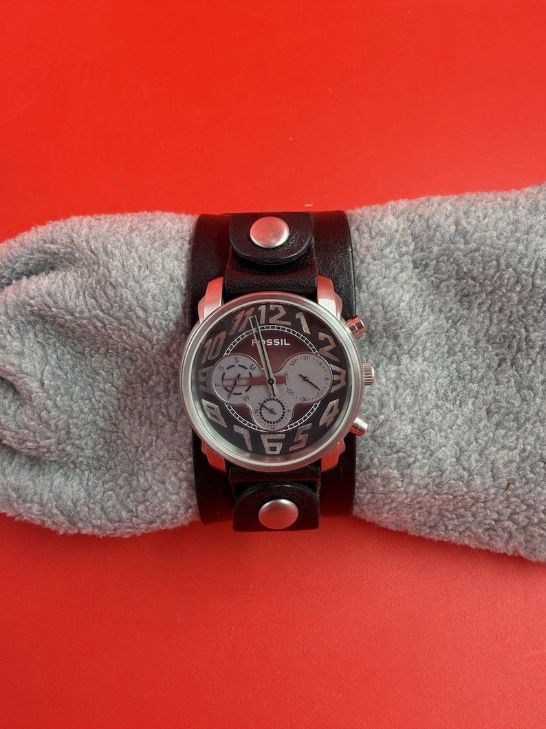 Fossil Chronograph Men's Watch JR9551 Black Leather Cuff 50M WR New Battery image 2