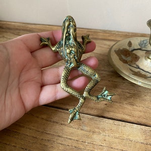 Solid Brass Frog Figure Paperweight