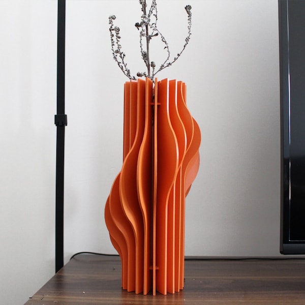 Orange handgemachte Wellenvase aus Holz, stilvolles Büro-Innenornament, parametrische Holzvase, Walnussholzvase, abstrakte Kunstvase, Naturholzkunst