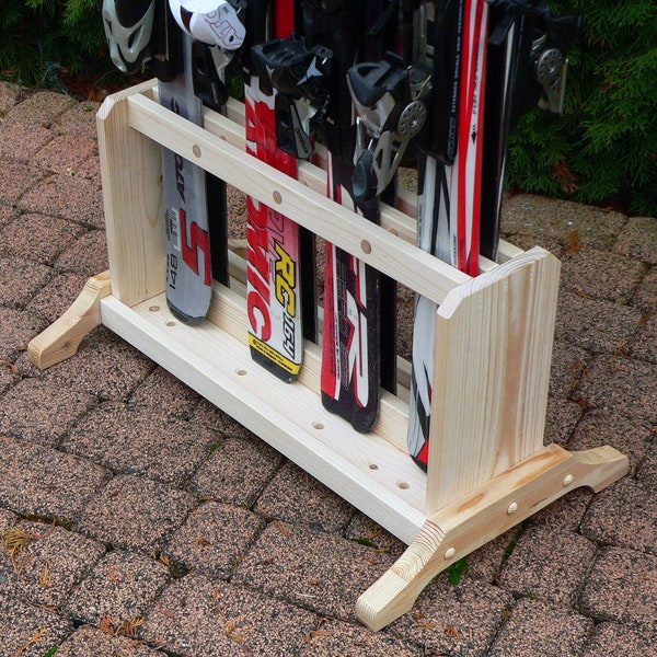 Twin Tip 4 - Wooden Ski freestanding rack for 4 pairs of skis