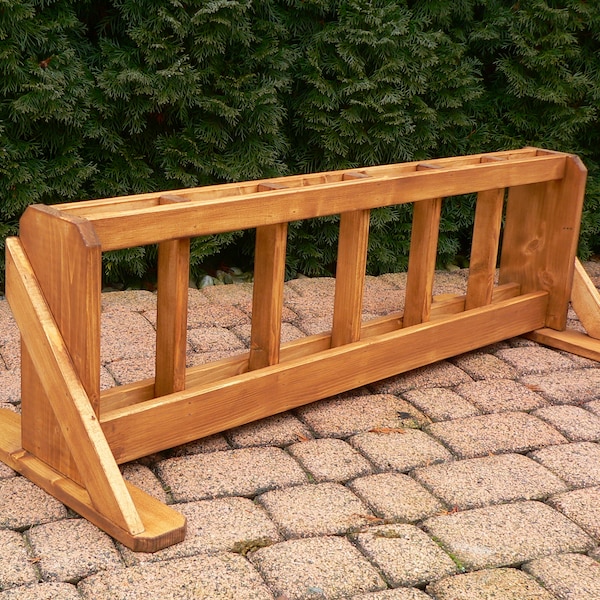 Wooden Ski freestanding rack  for 6 pairs of skis