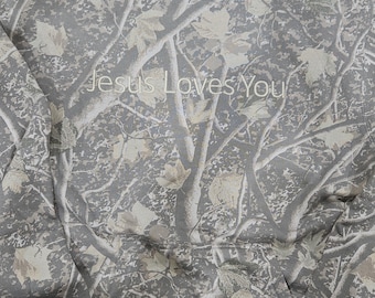 Sudadera con capucha de camuflaje Jesús te ama