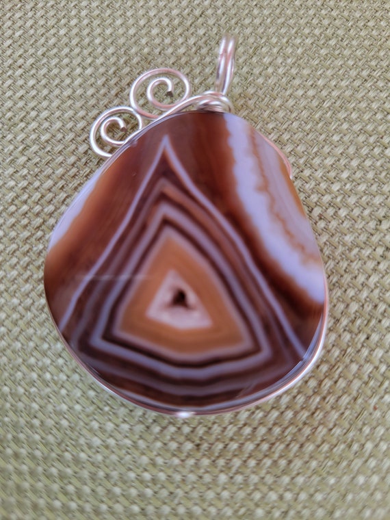 Pendant.  Agate with Stirling silver wire bezel - image 2