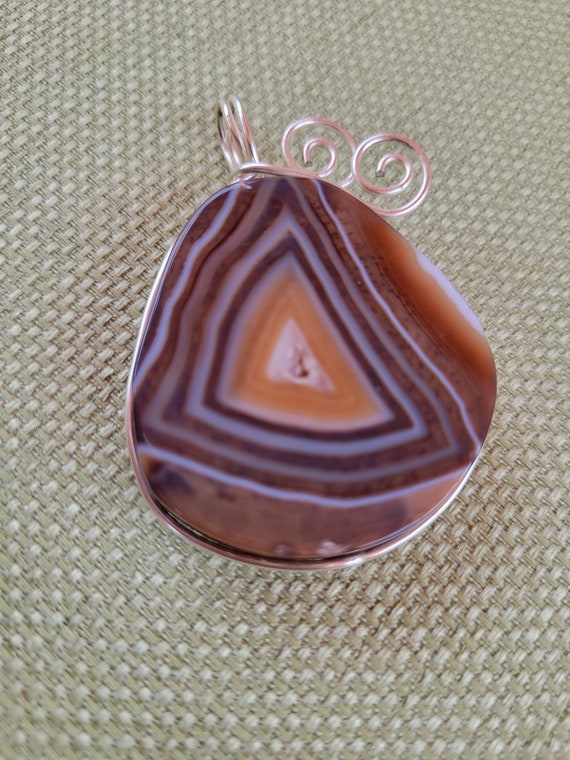Pendant.  Agate with Stirling silver wire bezel - image 1