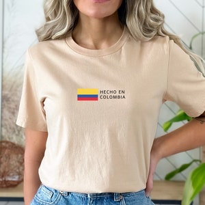 Hecho En Colombia T-Shirt, Colombia Shirt, Colombia Crewneck, Colombia  Flag, Columbiana Gift, Travel Tee, Columbian Souvenir