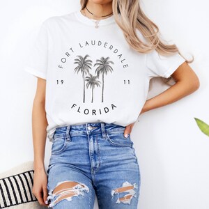 Fort Lauderdale Comfort Colors T-Shirt, Florida Shirt, Vacation Pullover, FL Crewneck Top, Beach Lover Souvenir, Palm Tree, Sunshine State