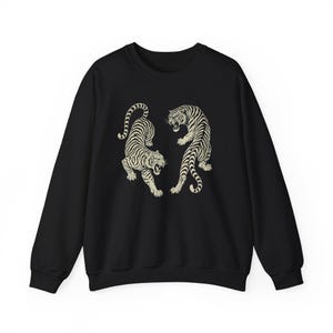 Tiger Sweatshirt, Yin Yang Tiger Crewneck, Aesthetic Preppy Pullover, Alt Clothing Gift for Her, Cozy Graphic Tiger Sweater, Cozy Unisex Top