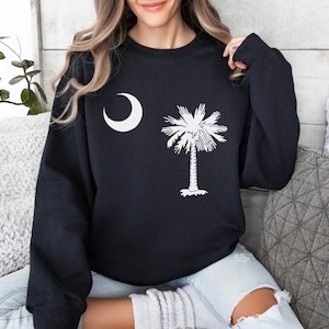 South Carolina Flag Sweatshirt, South Carolina Crewneck, South Carolina Gift, Road Trip Top, South Carolina Souvenir, SC Shirt, Palm Top
