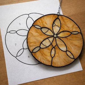 Patrón imprimible de atrapasoles de vidriera con forma de dólar de arena, descarga digital en PDF, solo para impresora.