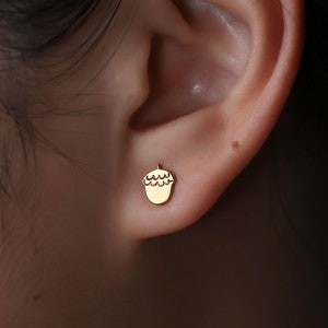 24k Gold Filled Acorn Stud Earrings: Nature Inspired Jewelry