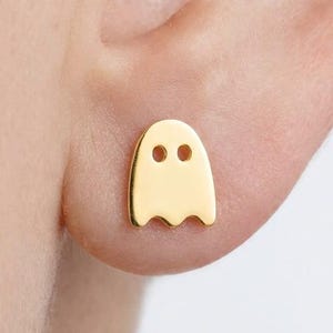 Pendientes de botón retro Ghost chapados en oro de 24k