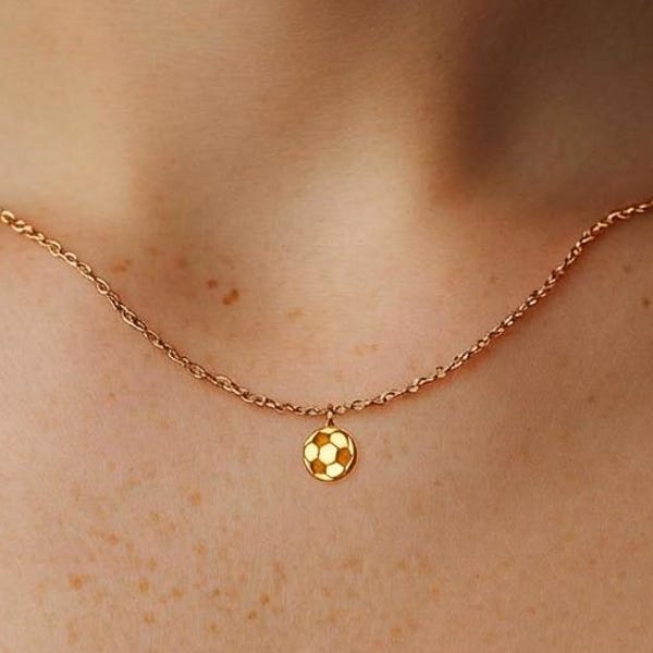 Collar de fútbol chapado en oro de 24k: Regalos para equipos