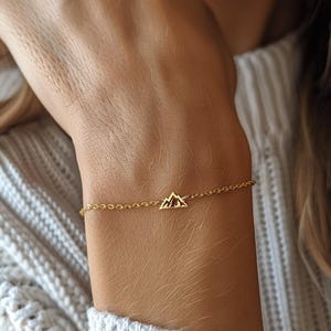 24k Gold Filled Mountain Charm Bracelet: Adjustable Nature Jewelry