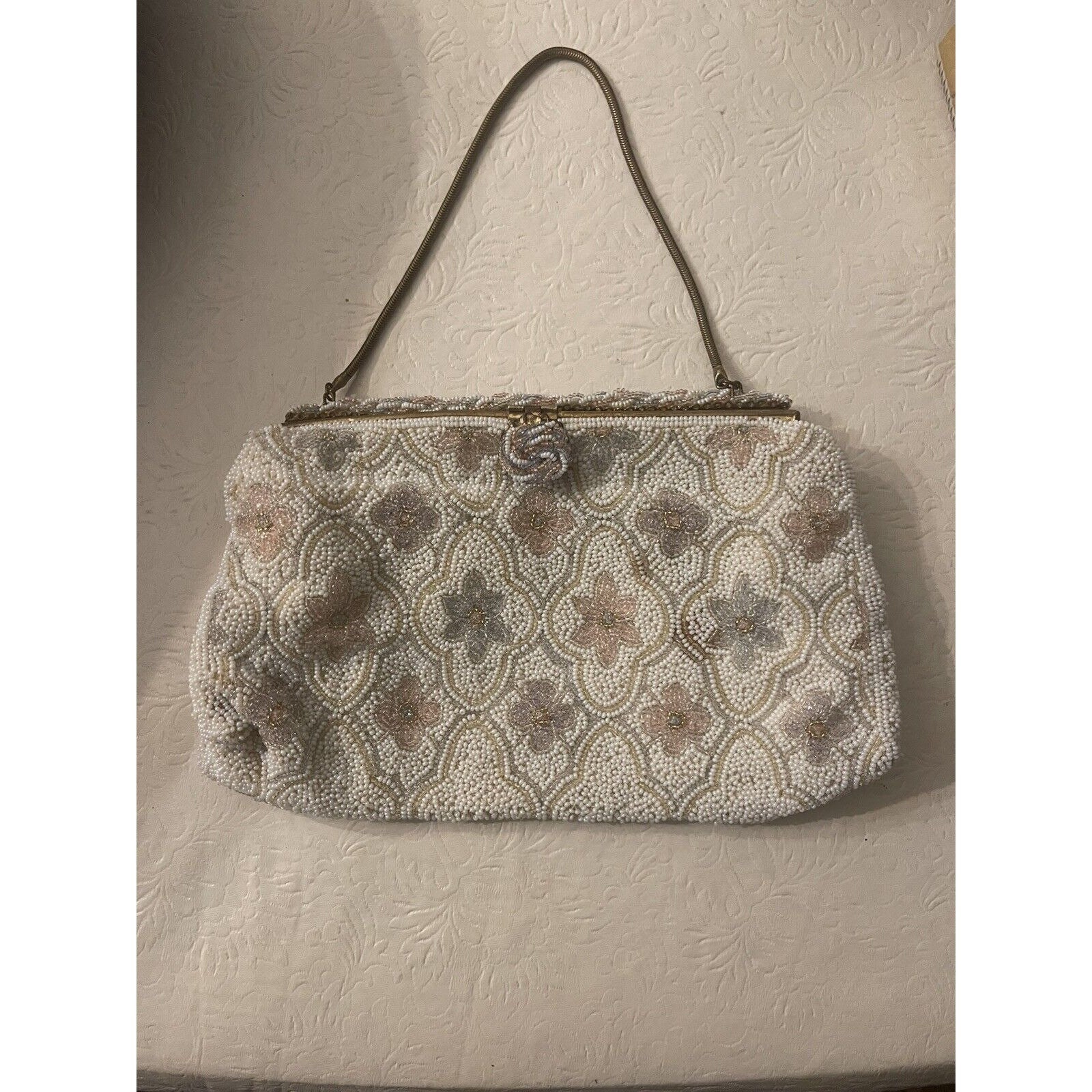 Vintage Handbag Female Luxury Evening Bags Party Purses and Handbags Womens  Clutch Crossbody Bags (C…See more Vintage Handbag Female Luxury Evening