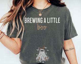 Halloween Pregnancy Announcement Shirt, Spooky Pregnancy Reveal Tshirt, Funny Halloween Maternity Sweatshirt, Baby Reveal Gift for Mom To Be