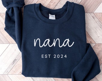 Personalized Est Grandma Sweatshirt, Mothers Day Gift for Grandma Gift, New Nana Sweatshirt, Custom Granny Gift Nana Crewneck Abuela Sweater