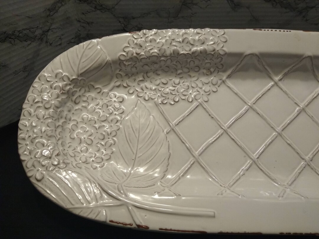 MudPie Flower Rim Platter Set