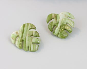 Handmade Green Monstera Leaf Earrings | Polymer Clay Tropical Earrings | Botanical Statement Jewelry | Nature-Inspired Lightweight Earrings