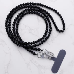 Correa para teléfono cruzada con cuentas de ónix negro / Correa con cuentas de cadena de piedra natural / Lengüeta de sujeción / Tarjeta de correa para carcasa de iPhone / Cierre de ganchos giratorios