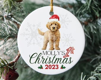 Golden-Doodle-Welpe – Christbaumschmuck aus Keramik für sein erstes Weihnachtsfest | Personalisiertes Geschenk für Hundebesitzer