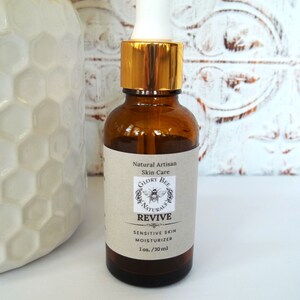 Sensitive Skin Serum &quot;Revive&quot; All Natural Facial Soothing Moisturizer, Skin Fortifier with Jojoba, Apricot, Grapeseed Oil, Frankincense Oil