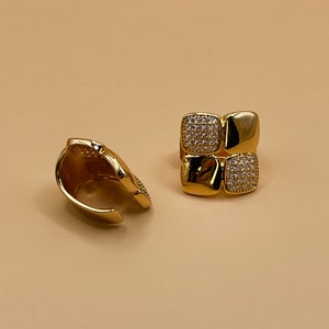 Fake Ear Piercing, Gold Ear Cuff, Ear Cuff No Piercing, Ear Cuff Non Pierced, Ear Crawler Earring, CZ Ear Cuff, Ear Wrap, Gift to Women