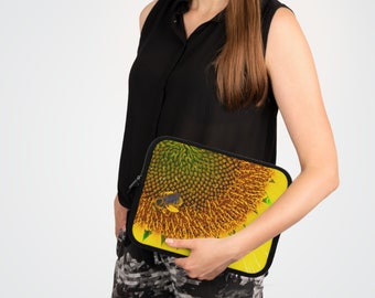 Sunflower Laptop Sleeve 7 inch - 17 inch - Perfect protection for all your tech needs.