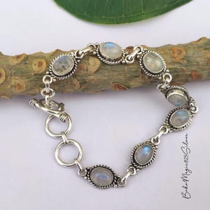 Pulsera de piedra lunar hecha a mano: Joyería de piedras preciosas en plata de ley