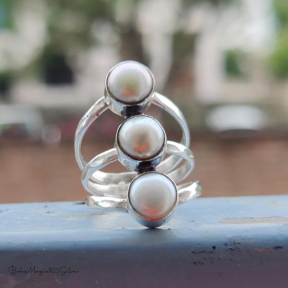 Triple Pearl Sterling Silver Ring - Hammered Band - Handmade - Etsy