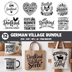 Puede incluir: Una colección de diseños con temática de pueblo alemán, que incluyen gráficos de texto e ilustraciones. Los diseños se muestran en varios artículos como tazas, bolsas de mano y una bolsa de lona. El texto incluye frases como "Dorfkind" y "German Village Bundle".