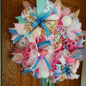 Whimsical Candyland Deco Mesh Wreath-Pink Blue Sweet Treats Door Decor-Handmade Lollipop and Gumball Art, Candy land Christmas Decor