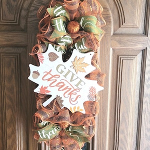 Rustic Fall Door Swag: &quot;Give Thanks&quot; Leaf Centerpiece