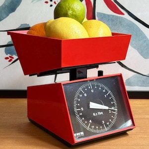 70s Red Plastic Kitchen Scale,  Red &#39;EKS&#39; Kitchen Scale, Scandinavian Mid-century Fully Functional Scale, Vintage Kitchen Scale