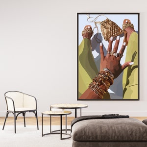 K&ouml;nnte beinhalten: Eine gerahmte Illustration einer Hand und F&uuml;&szlig;e, die goldenen Schmuck und Sandalen tragen. Die Hand ist mit mehreren Armb&auml;ndern und Ringen verziert, w&auml;hrend die F&uuml;&szlig;e goldene Sandalen tragen. Der Hintergrund ist hellblau.