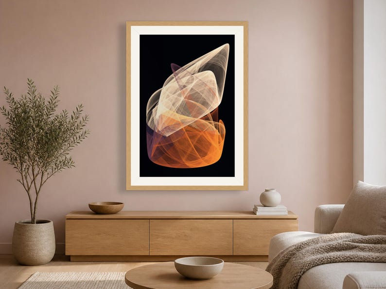 Puede incluir: Una pieza de arte mural enmarcada que presenta un dise&ntilde;o digital abstracto con capas fluidas y transl&uacute;cidas en tonos crema, naranja y morado sobre un fondo negro s&oacute;lido, encerrada en un marco de madera clara con un borde de paspart&uacute; blanco.