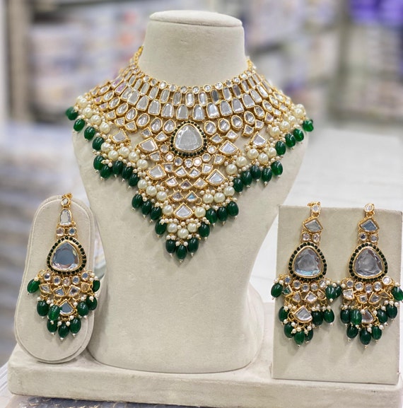 Heavy bridal necklace discount