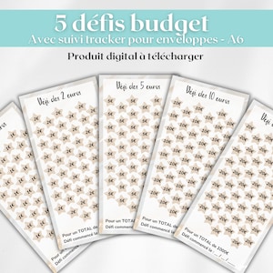 Puede incluir: Un conjunto de cinco rastreadores de presupuesto digitales, cada uno con un desafío de ahorro diferente. Los rastreadores son blancos con gráficos en forma de estrella y texto en francés. Para presupuestos de sobres.