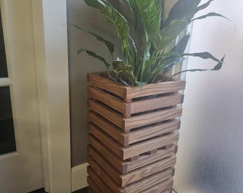 Handcrafted Red Oak Plant Stand: Modern Home & Office Decor