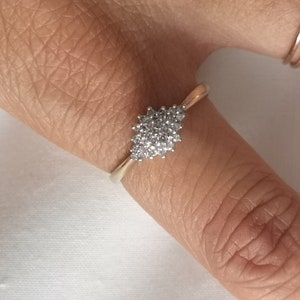 Vintage 00&#39;s 9ct Gold Diamond Cluster Ring