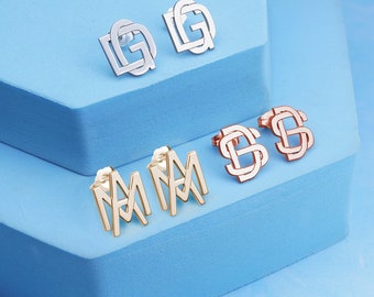 Personalized Monogram Initial Earrings - Custom Overlapping Monogram Initials Earrings - Stud Earrings with Monogram Initials