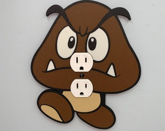 Housse pour prise GOOMBA | Assiette murale pour chambre Super Mario - déco de jeu vidéo nintendo, idée pour chambre d'enfants, cadeau pour salle de jeux