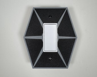 Inspiré de Star Wars TIE FIGHTER Outlet Light Switch Rocker GFCI couverture pour Star Wars chambre-salle de jeux-homme des cavernes-cadeau d'anniversaire