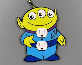 Cache prise double Alien Toy Story | Décoration de chambre d'enfants de style Pixar | Plaque murale personnalisée | Pépinières | chambre de bébé | Andy #3