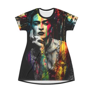 フリーダ風Tシャツドレス、カラフルなアートアパレル、アート愛好家へのユニークなギフト、カジュアルウェア、ステートメントドレス、レディースファッション