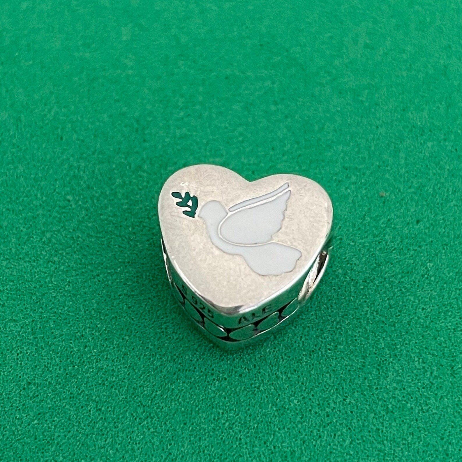 NEW, Original Packaging Pandora Cleaning Kit, With Silver Plated, Pandora  Engraved Heart Keychain, It's a Nice Jewelery Box 