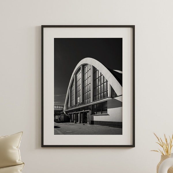 Fine Art Photography Print - Gdynia Modernism Architecture, Market Hall, Noir et Blanc, Minimaliste, Wall Art, Encadré Home Decor