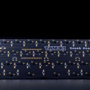 Tanuki 40 Percent DIY Mechanical Staggered Unibody Keyboard PCB afbeelding 17