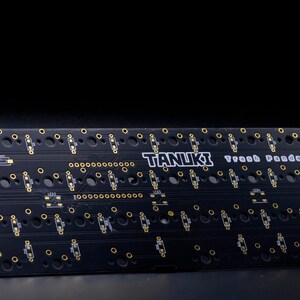 Tanuki 40 Percent DIY Mechanical Staggered Unibody Keyboard PCB afbeelding 19