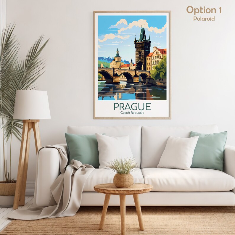 Puede incluir: Un p&oacute;ster de viaje de estilo vintage con una ilustraci&oacute;n colorida del Puente Carlos en Praga, Rep&uacute;blica Checa. El p&oacute;ster tiene un borde de estilo Polaroid y el texto "PRAGUE" y "Rep&uacute;blica Checa" en la parte inferior.